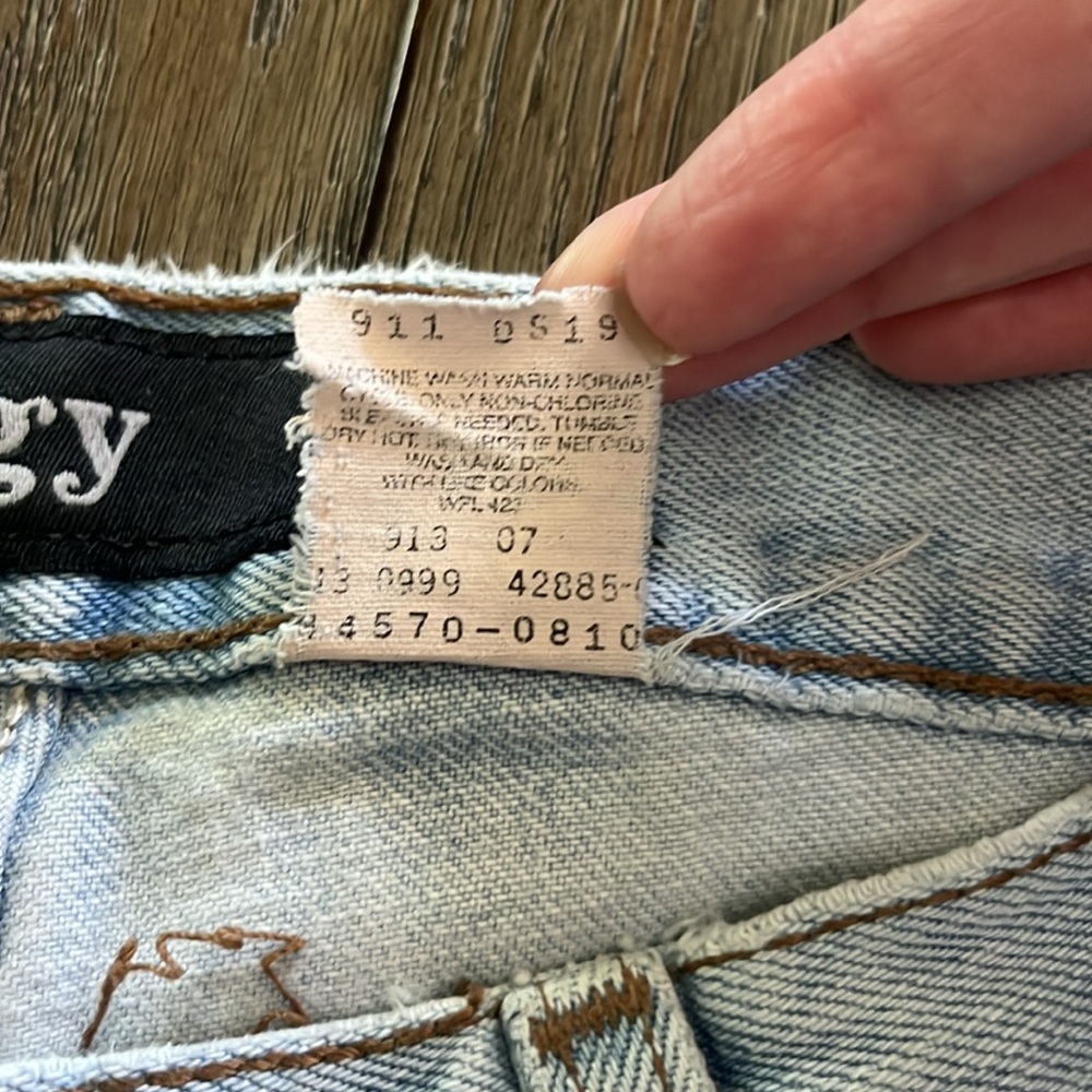 Vintage Levi Silvertab Jeans - Picture 3 of 10